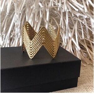 🪞 NEW zara art deco layered gold cuff women’s statement bracelet